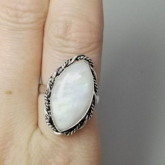 Vintage Marquise Shape White Cabochon Stone Bezel Set Silver Tone Ring, Size 6.5 - Picture 9 of 9